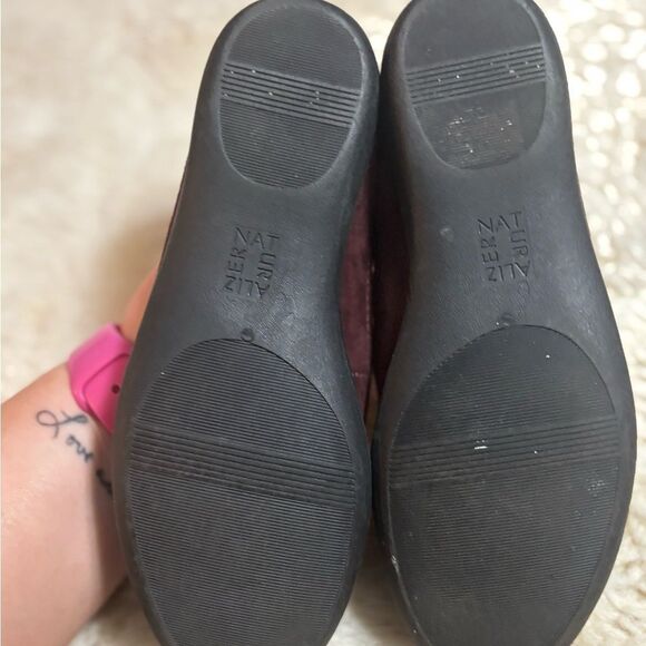 Naturalizer Purple/Maroon Suede Flats - Picture 9 of 9